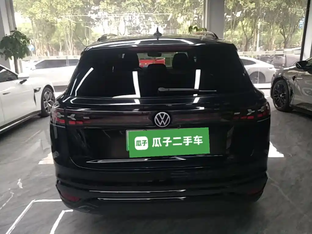 Volkswagen ID.6 Crozz — миниатюра 6