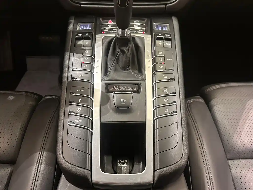 Porsche Macan — миниатюра 17