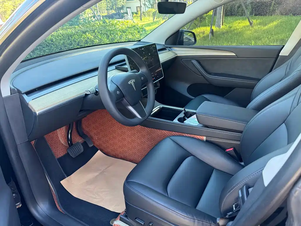 Tesla Model Y — фотографии объявления, Фото 5