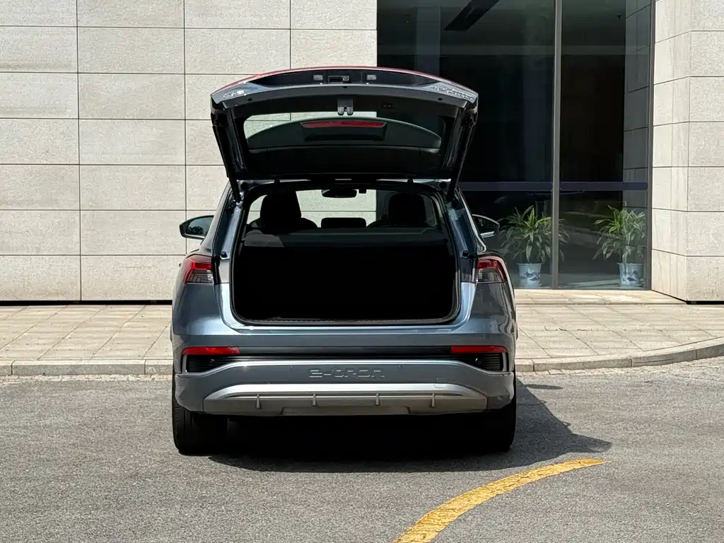 Audi Q4 e-tron — фотографии объявления, Фото 17