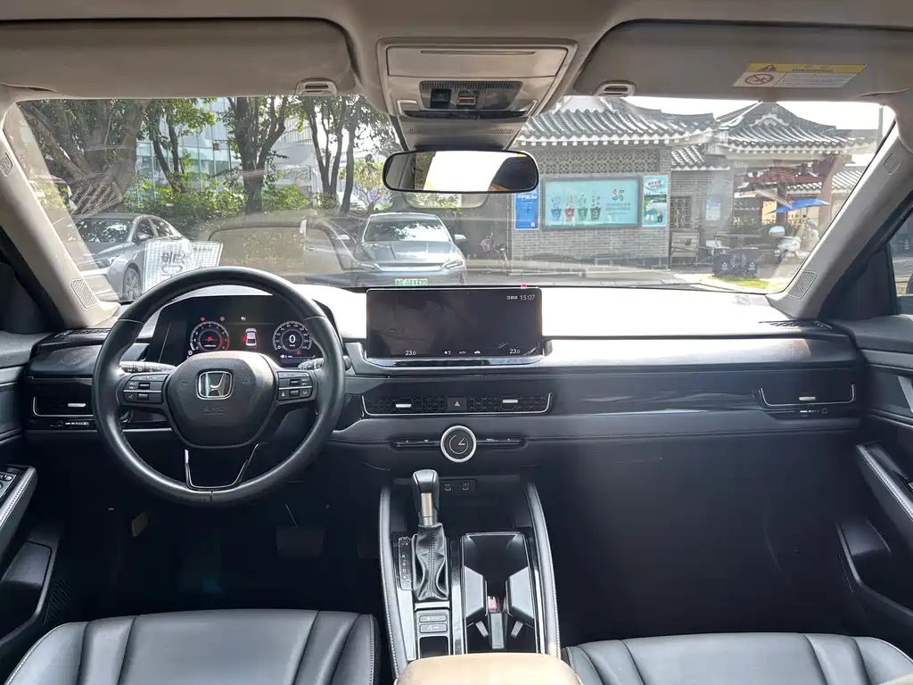 Honda Inspire — миниатюра 7
