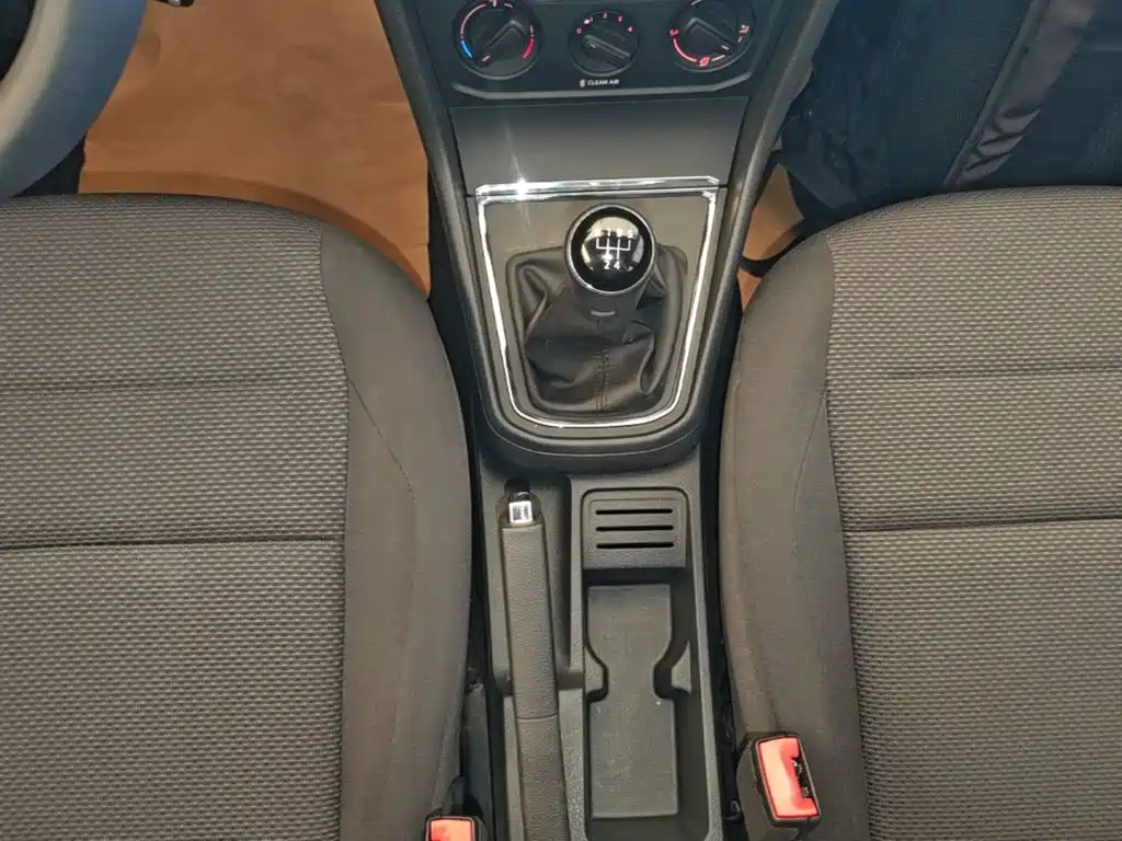 Volkswagen Bora — миниатюра 14