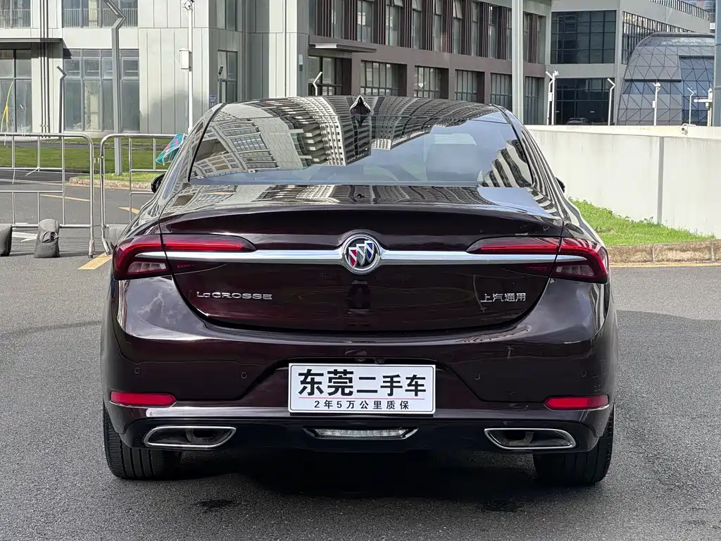 Buick LaCrosse — миниатюра 9