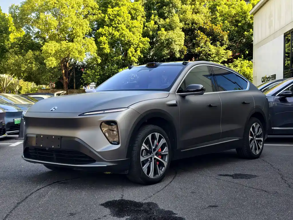 NIO EC7