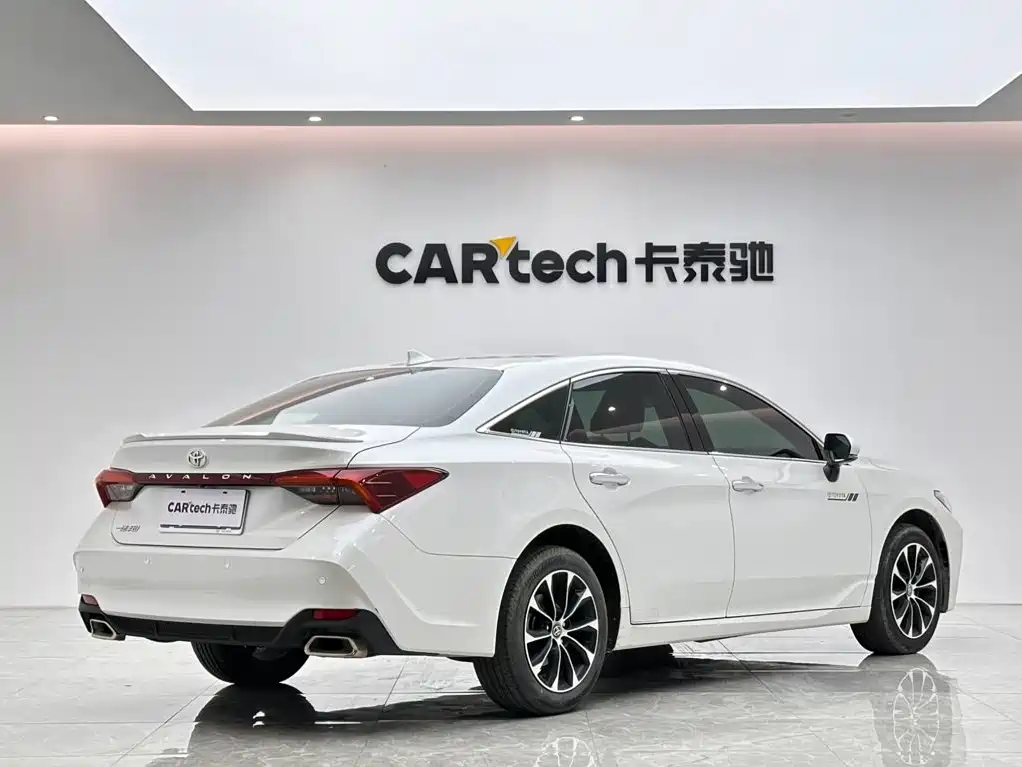 Toyota Avalon — миниатюра 5