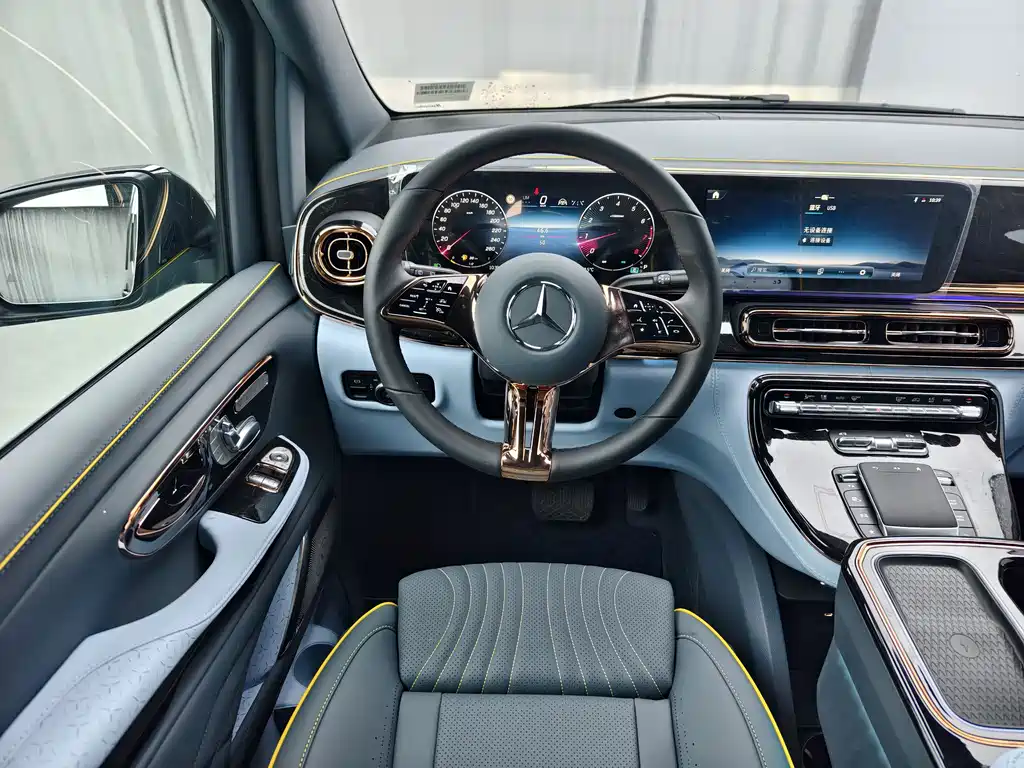 Mercedes-Benz V-Class V 2024 V 300 L Luxury