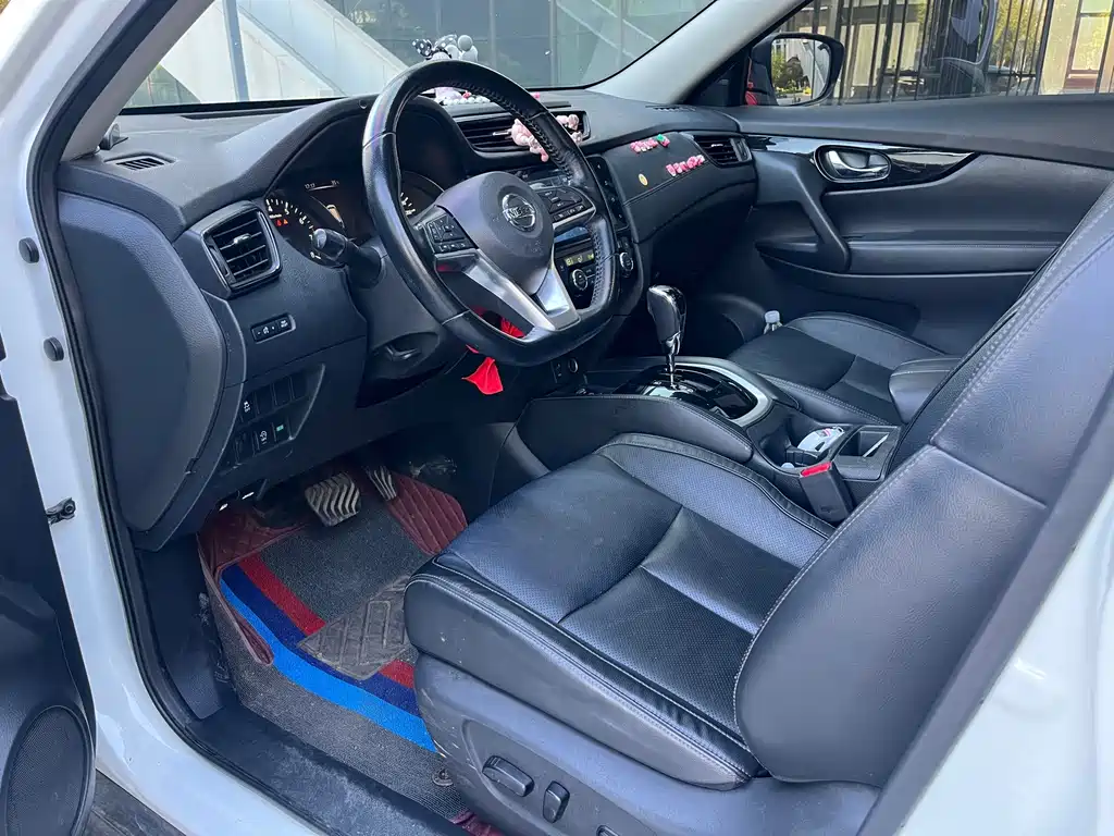 Nissan X-Trail — миниатюра 6