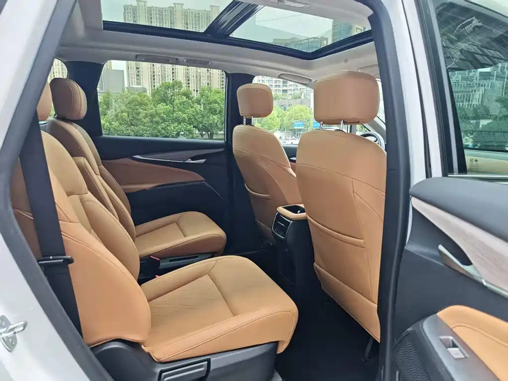 MAXUS G50 PHEV — миниатюра 10