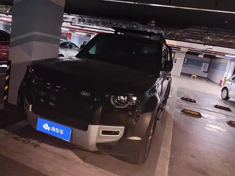 Land Rover Defender 2025