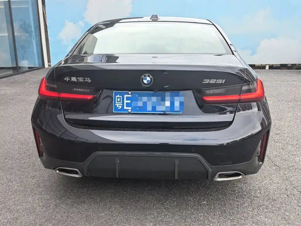 BMW 3 Series — миниатюра 8