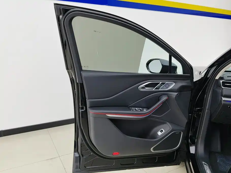Hongqi Hongqi HS7 PHEV — миниатюра 7