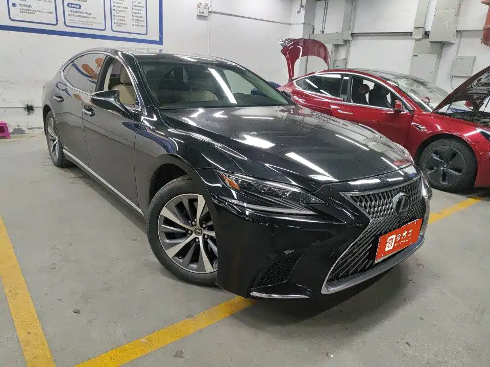 Lexus LS — миниатюра 2