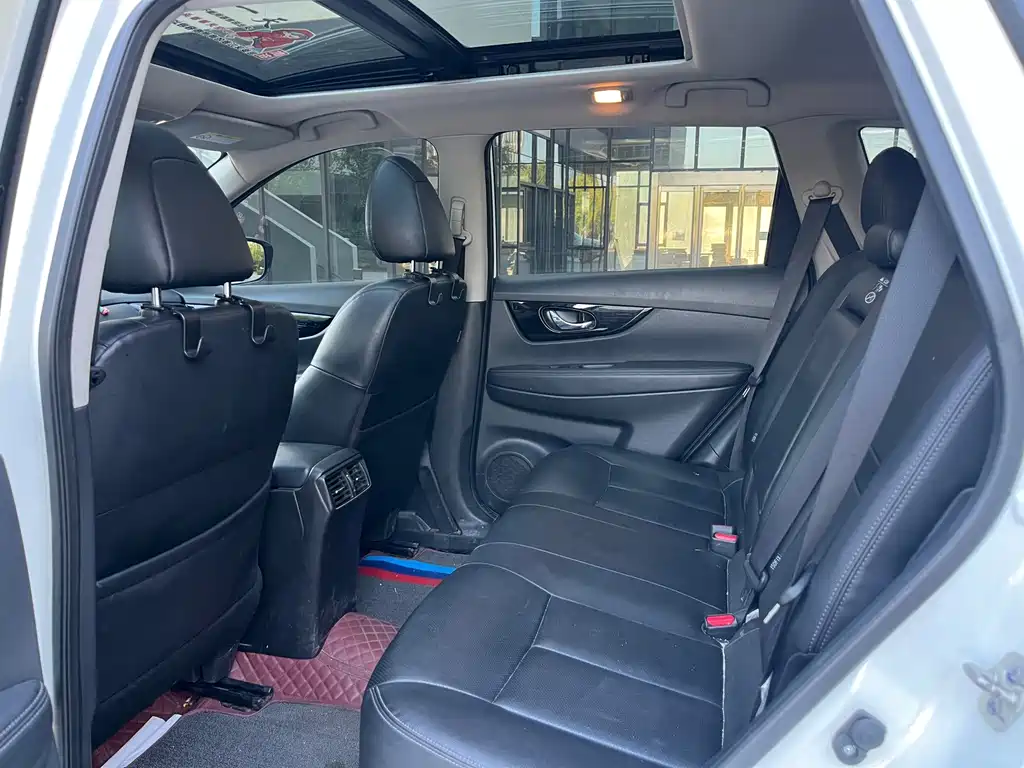 Nissan X-Trail — миниатюра 7