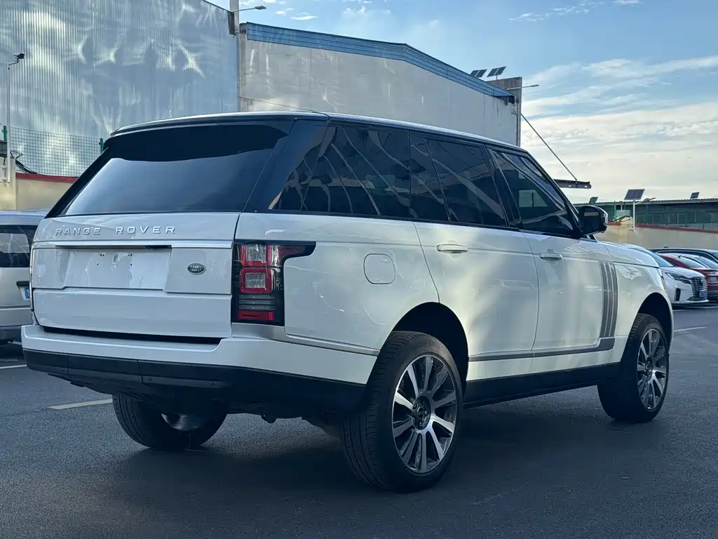 Land Rover Range Rover 2015 3.0 TDV6 Vogue