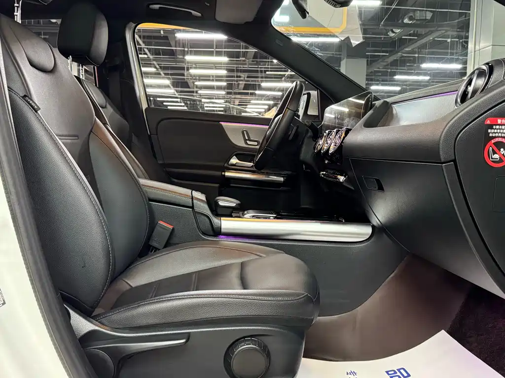 Mercedes-Benz GLA — миниатюра 16