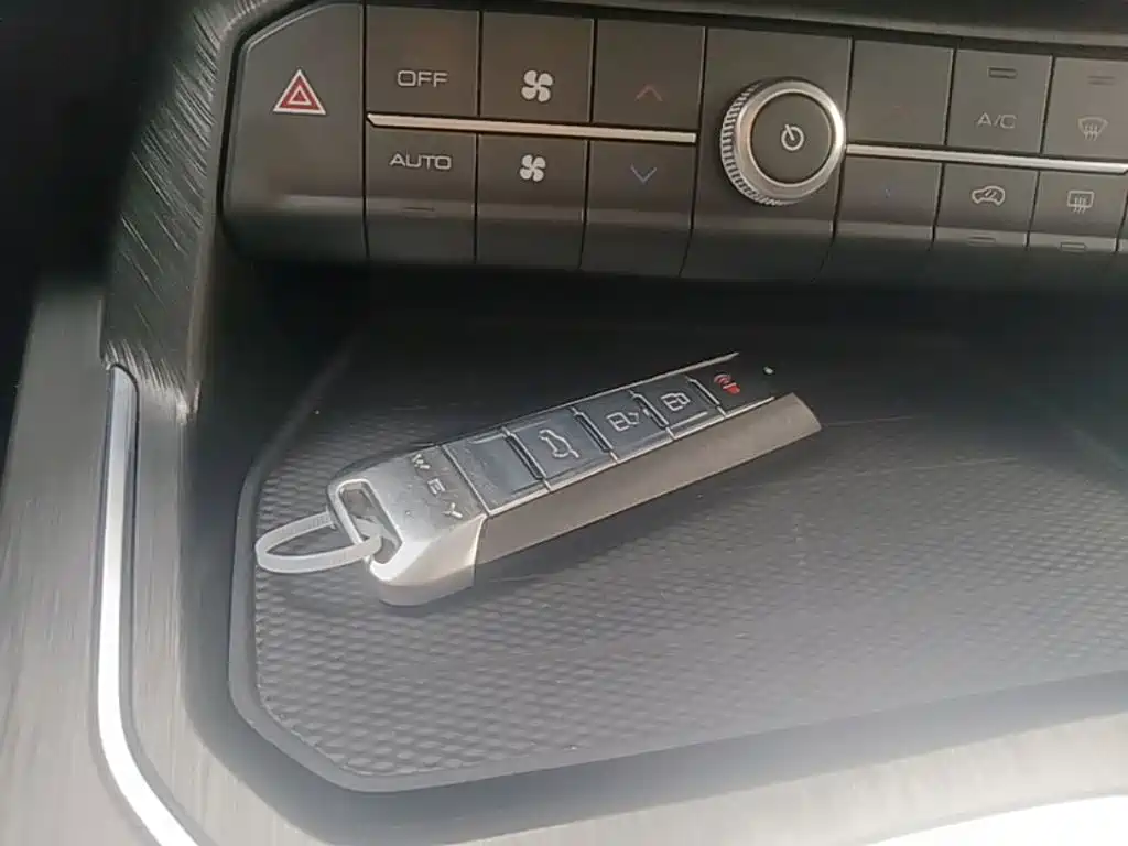 Wey Wey VV6 — миниатюра 9