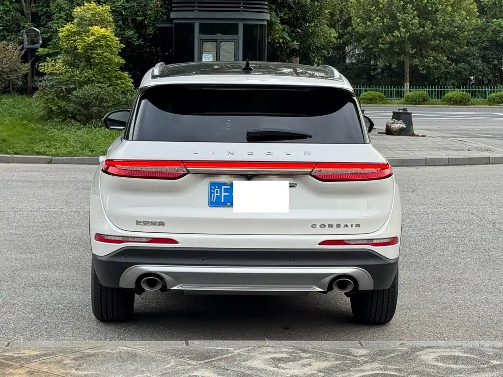 Lincoln Corsair — миниатюра 5