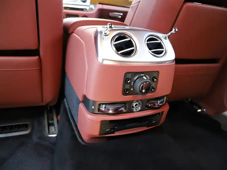 Rolls-Royce Ghost 6.6T Thoroughbred Collection Edition, фото 19