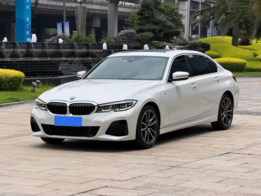 BMW 3 Series 2021