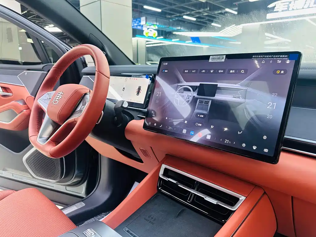 BYD Tang L - фото 13