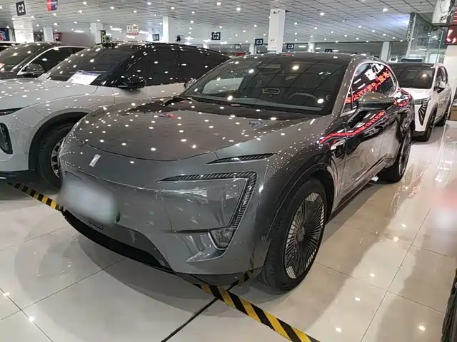 2023 Avatr 11