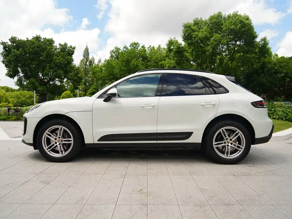 Porsche Macan — миниатюра 3