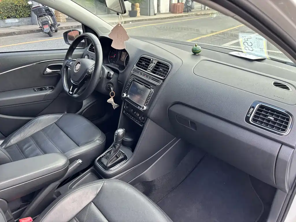 Volkswagen Polo — миниатюра 19