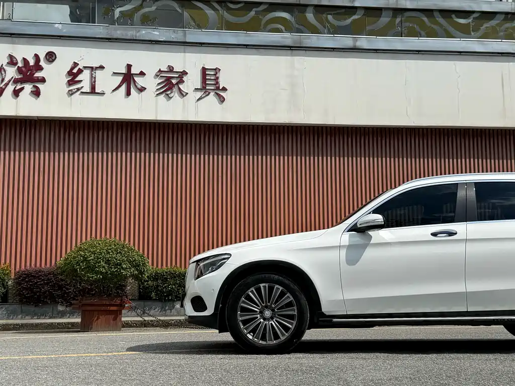 Mercedes-Benz GLC — миниатюра 3