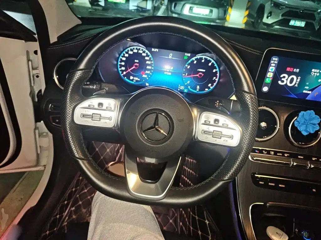 Mercedes-Benz C-Class — миниатюра 6