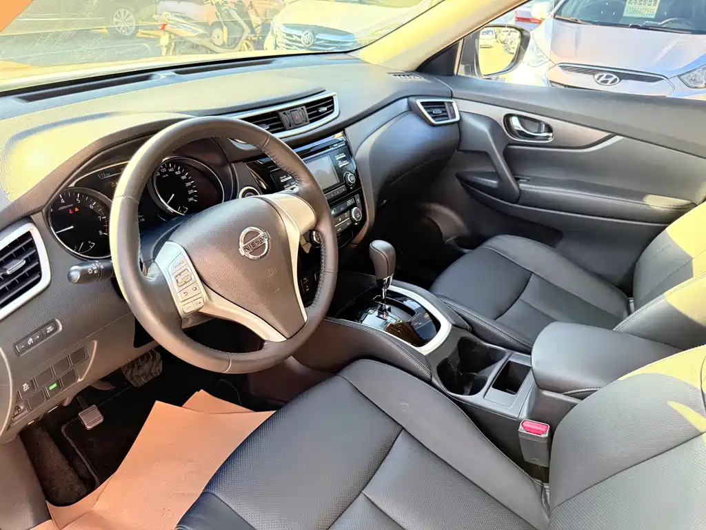 Nissan X-Trail — миниатюра 4