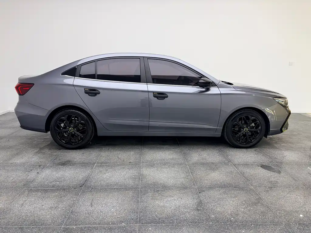 Roewe i5 — миниатюра 18