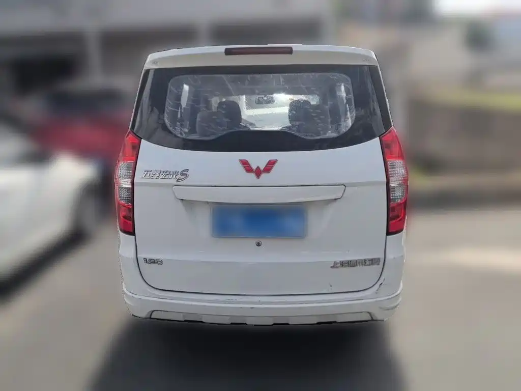 Wuling Hongguang — миниатюра 3