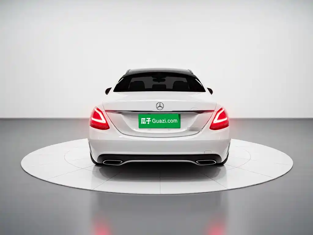 Mercedes-Benz C-Class — миниатюра 3
