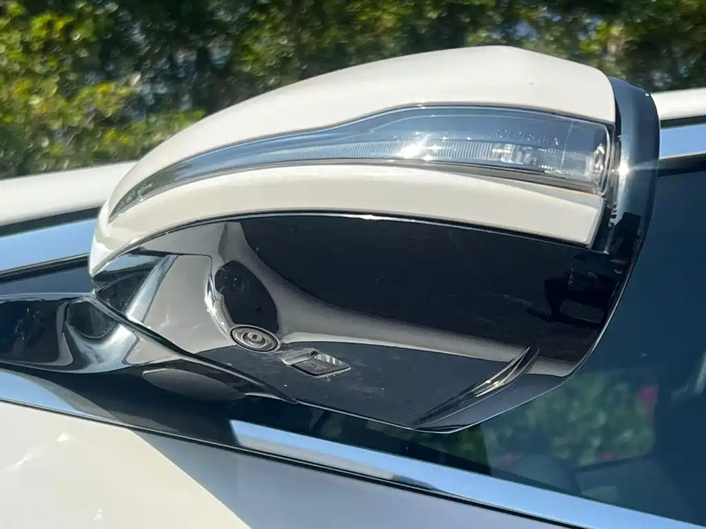 Mercedes-Benz E-Class — миниатюра 18