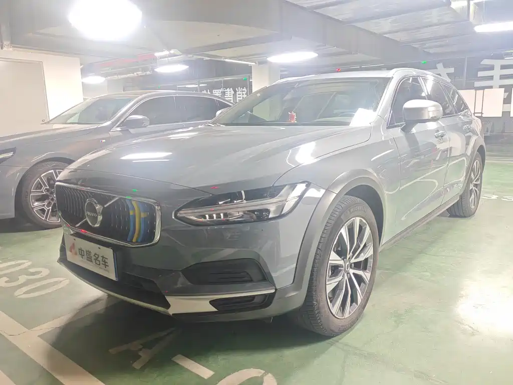Volvo V90