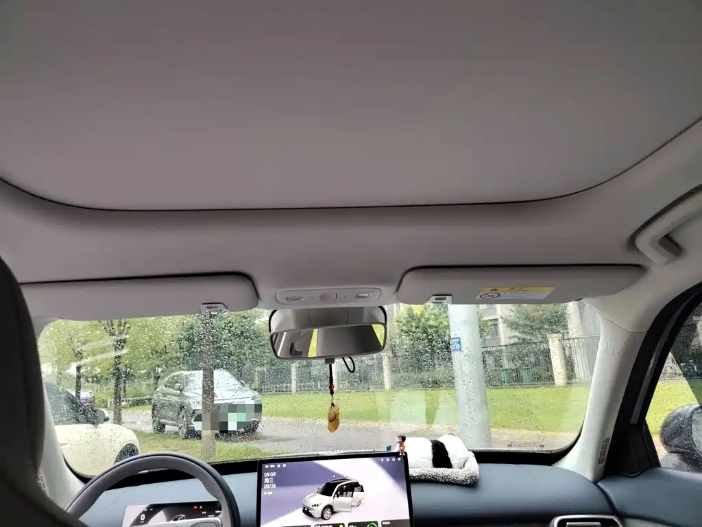 Leapmotor Leapmotor A10 — миниатюра 19