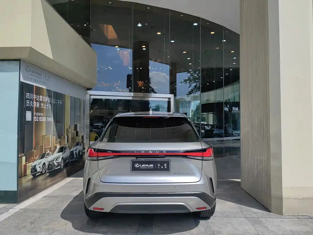 Lexus RX — миниатюра 5
