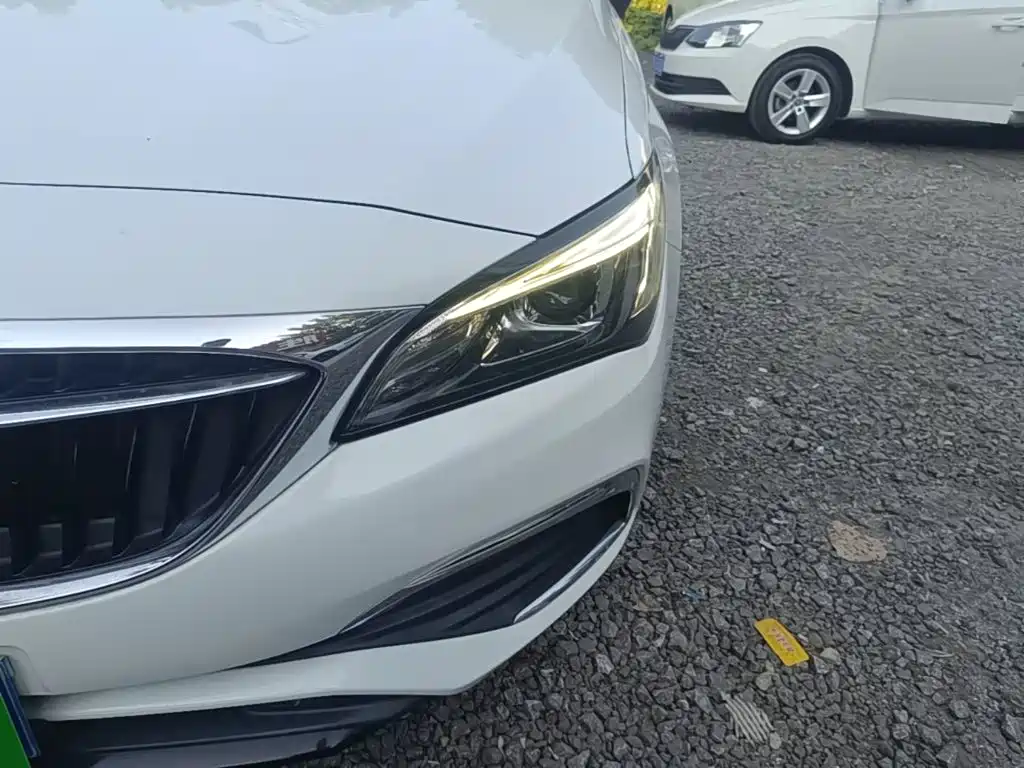 Buick Verano — миниатюра 24
