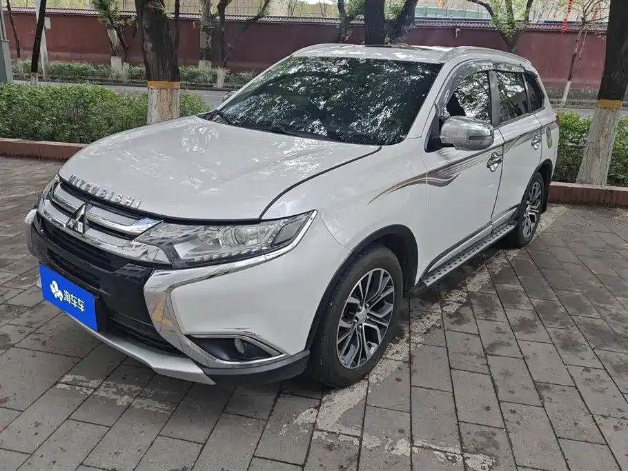 Mitsubishi Outlander 2018