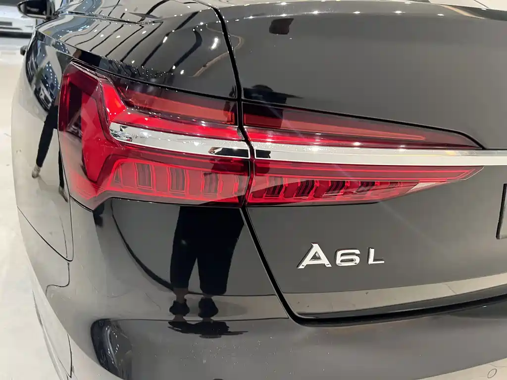 Audi A6L — миниатюра 10