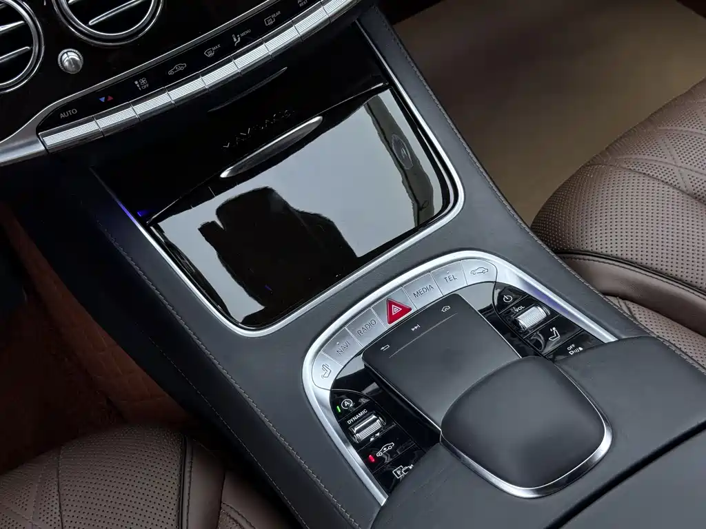 Mercedes-Benz S-Class — миниатюра 11