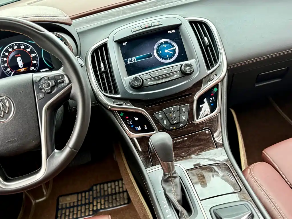 Buick LaCrosse — миниатюра 21