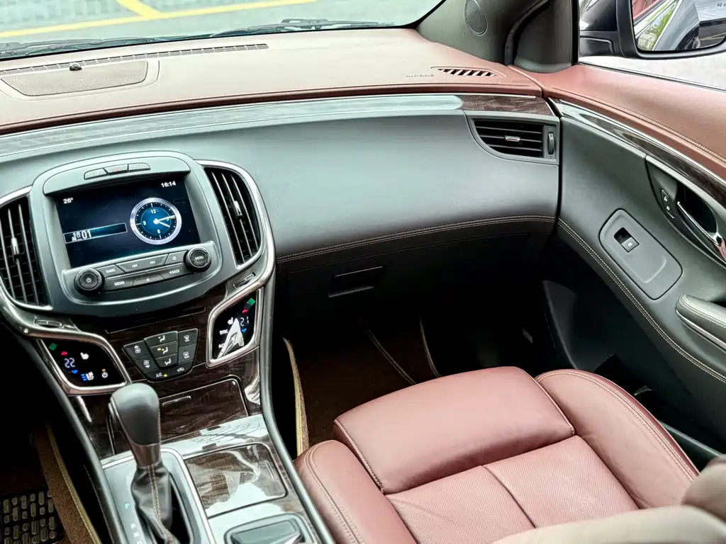 Buick LaCrosse — миниатюра 23