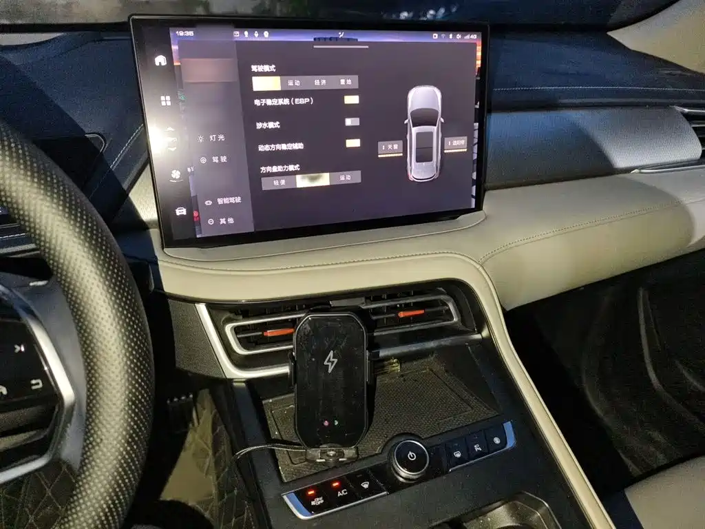 Wey Macchiato DHT-PHEV — миниатюра 6