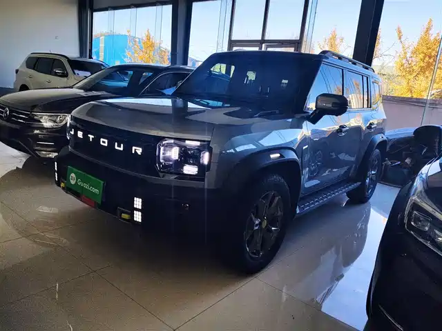 JIETU JET TRAVELER 2025