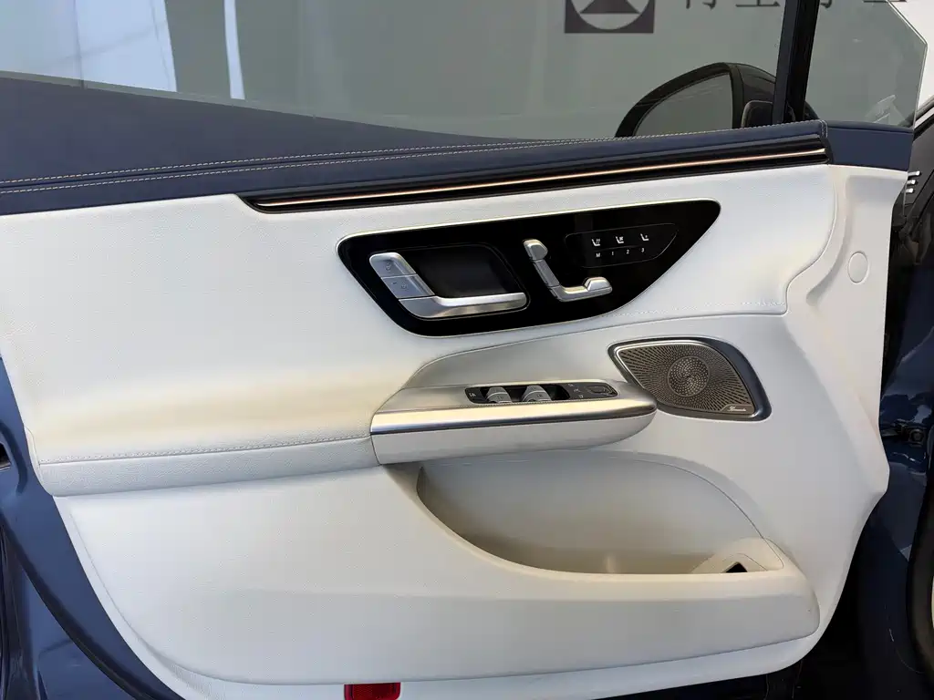 Mercedes-Benz EQE — миниатюра 10