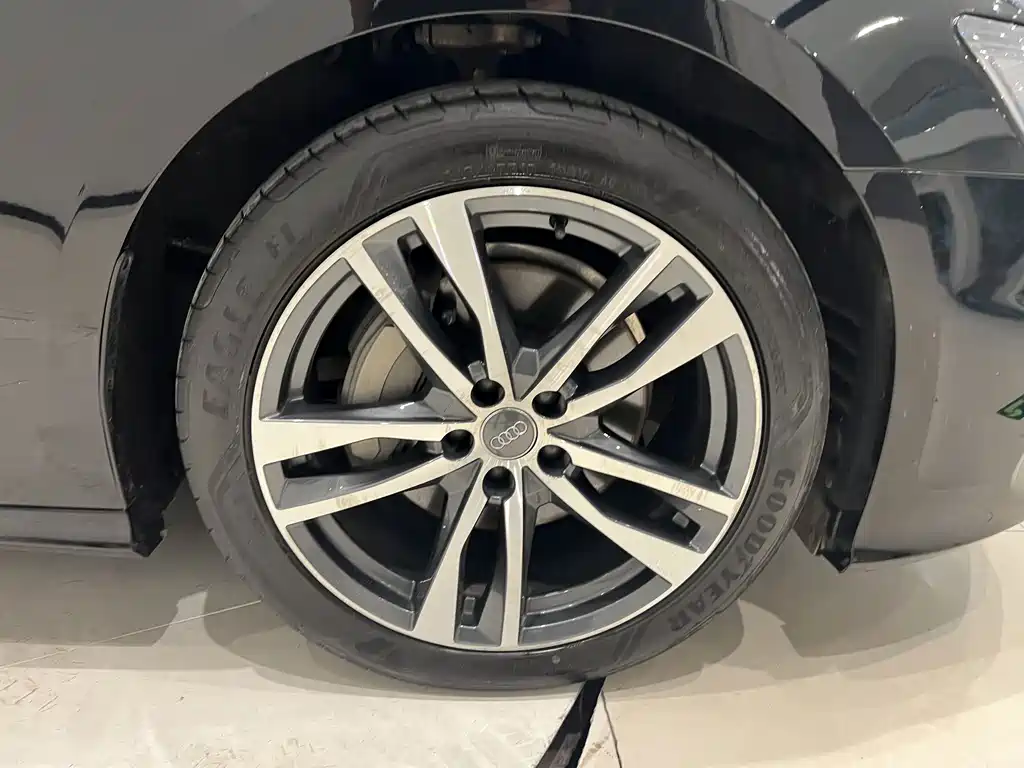 Audi A6L — миниатюра 18