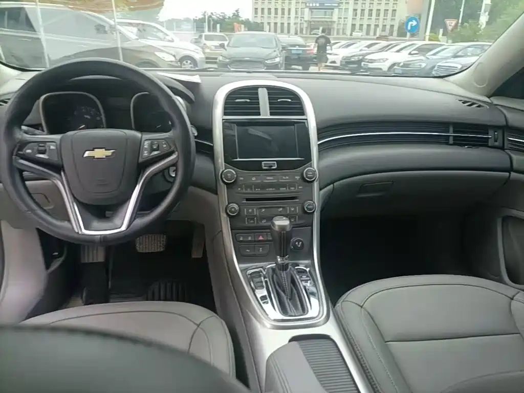 Chevrolet Malibu — миниатюра 10