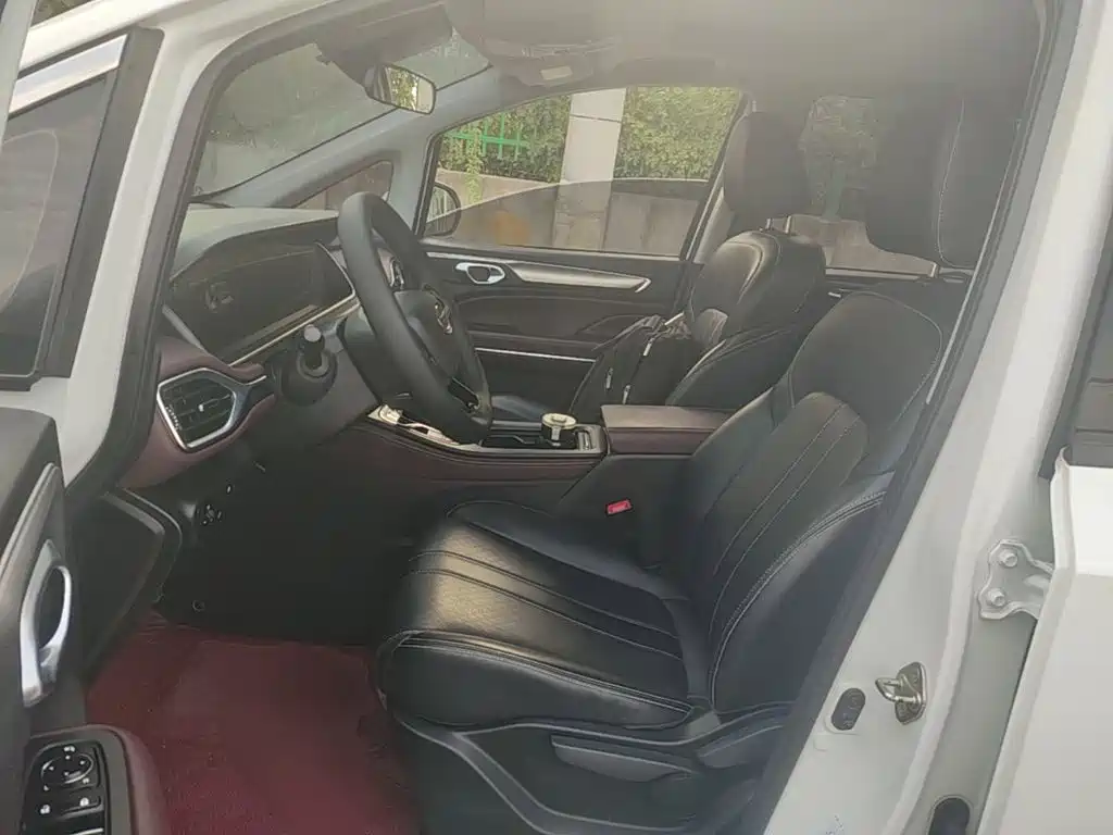 GAC Motor Trumpchi M6 — миниатюра 15