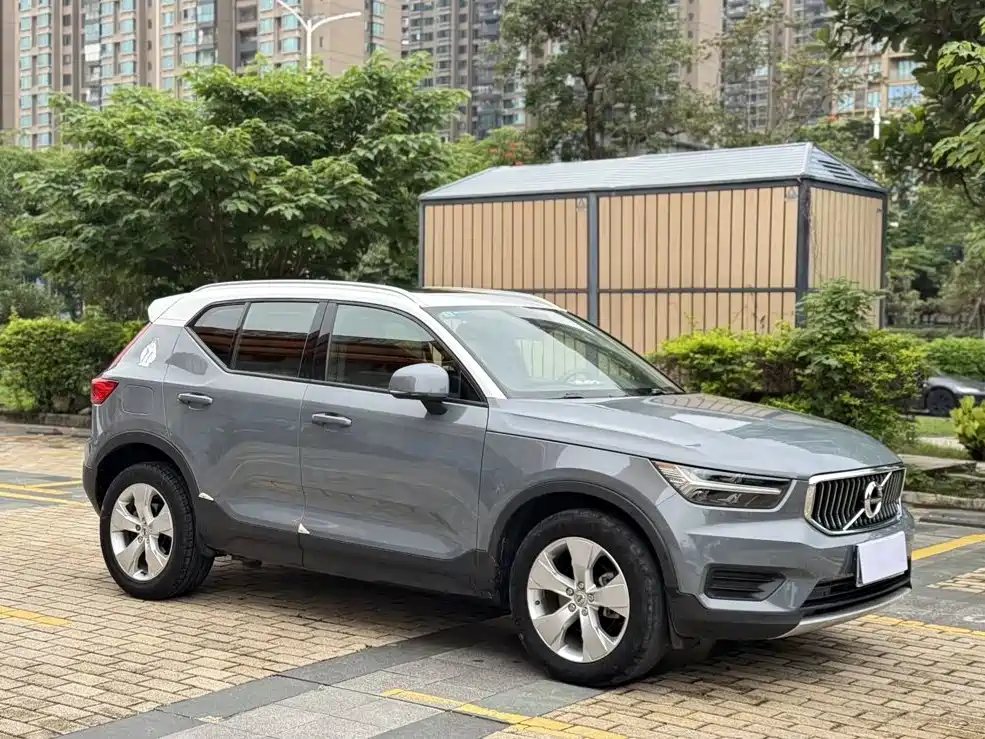 Volvo XC40 — миниатюра 3